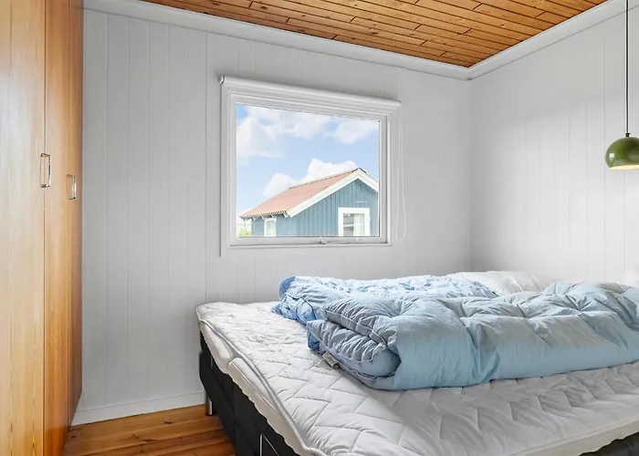4 Bedroom Beautiful In Semesterbostad Thisted