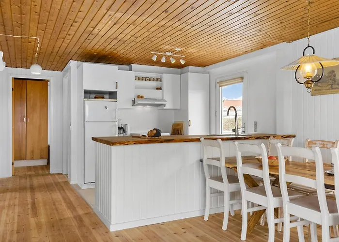 4 Bedroom Beautiful In * Thisted